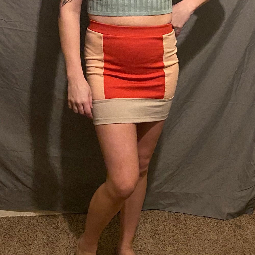 🍒F21 Colorblock Mini🍒 - Picture 4 of 4